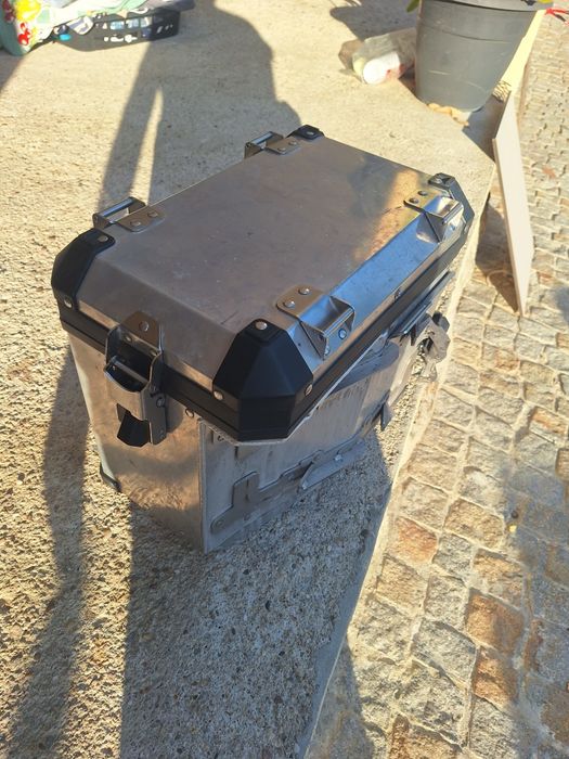 Mala lateral direita bmw  e suportes