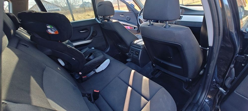 BMW E91, 2011 lift. 2l, diesel, manual