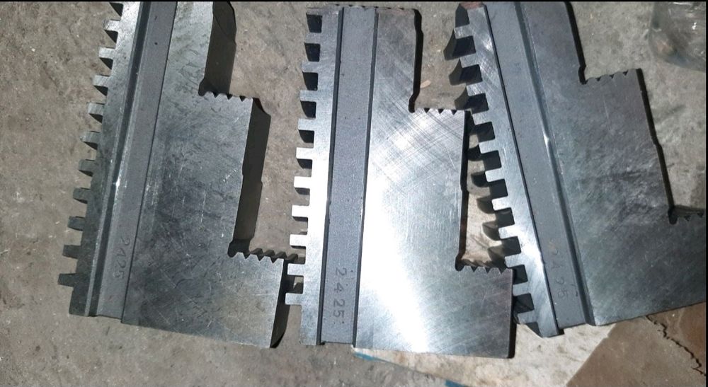 Патрон токарный ф400 Польша конус 8  комплект