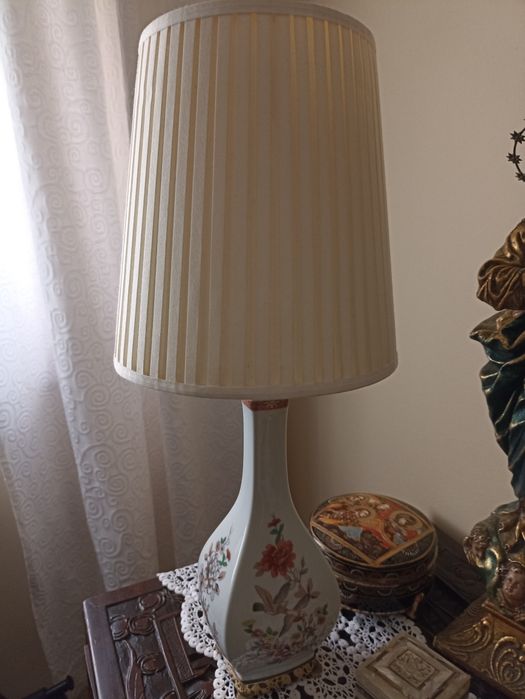 Candeeiro Vista Alegre Magnólia com abajour