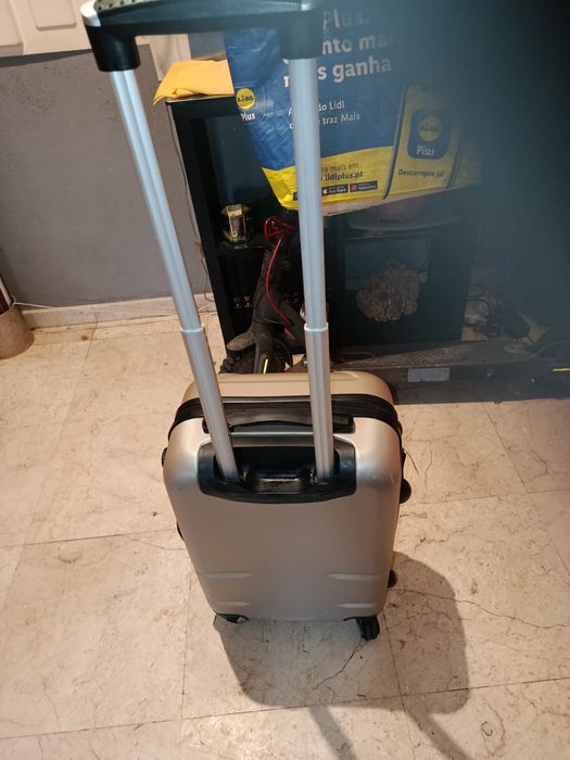 Trolley em excelente estado