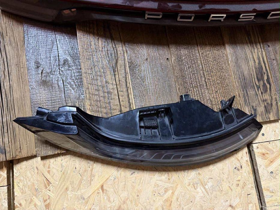 PORSCHE 911, 992, 19- LAMPA LED LEWA TYŁ EU 992.945.091.E