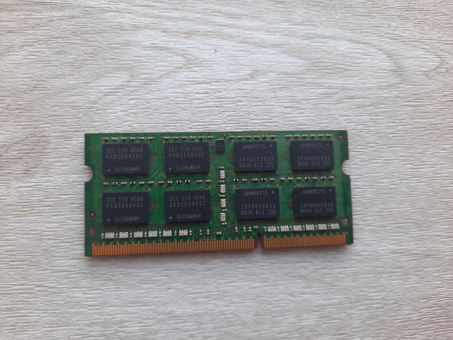 Оперативна пам’ять Samsung 4 GB