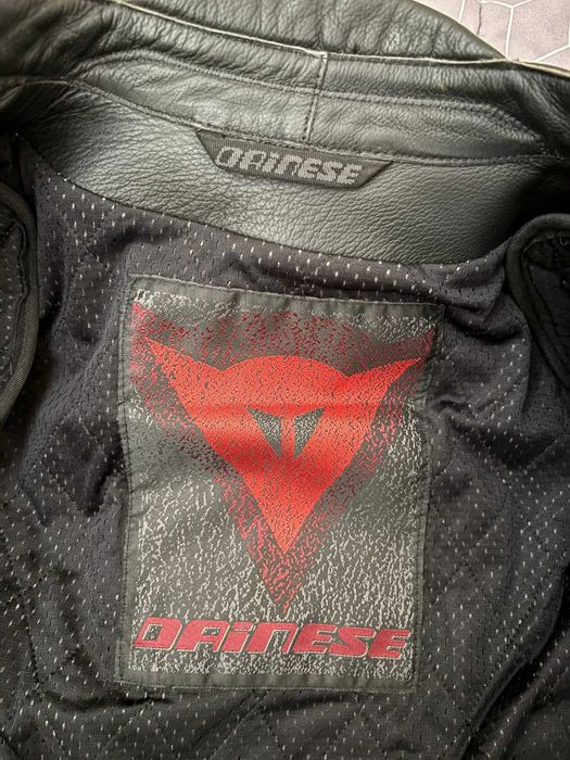 Casaco de Couro Dainese Original - Tamanho EUR 50 - Com Proteções - Bom Estado