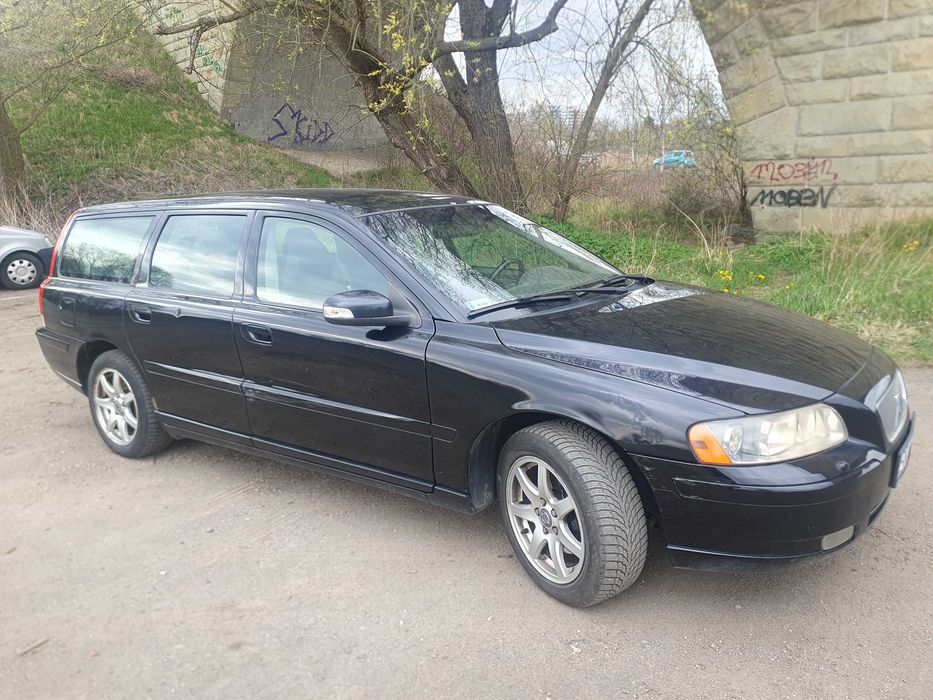 Samochód VOLVO V70 2.4 PB/LPG
