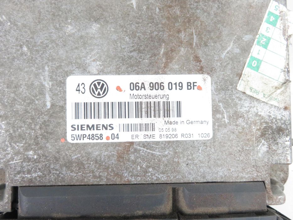 Sterownik Vw Golf IV 1.6 06a906019bf