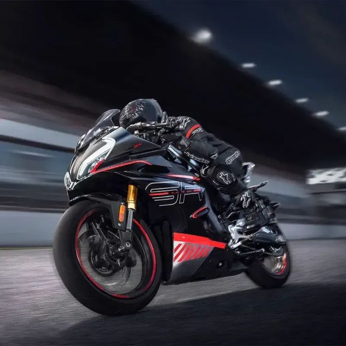 CFMoto SR CF Moto 450SR Motocykl Faktura 23% Nowy Dostępny 2025