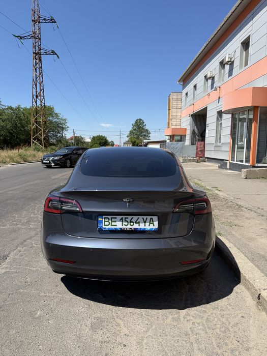 Сдам в аренду tesla model 3