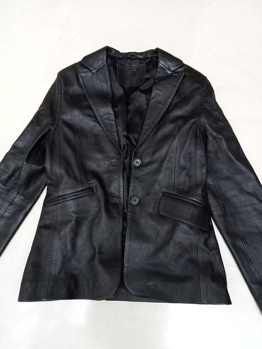 Blazer preto em pele