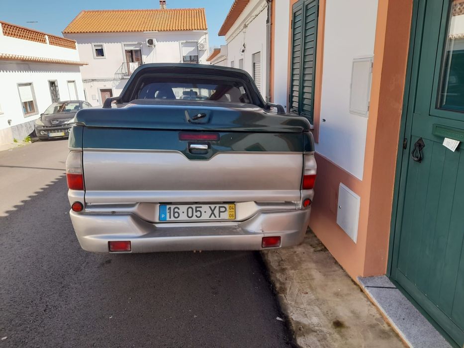 Mitsubishi Strakar 2004