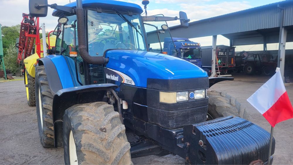 New Holland TM140