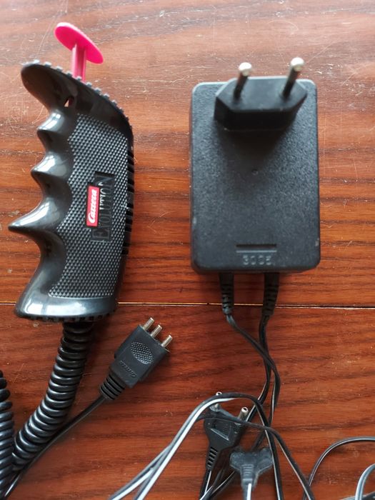 Vendo comando e transformador Carrera slot