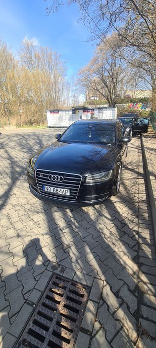 Audi a8 d4 long.