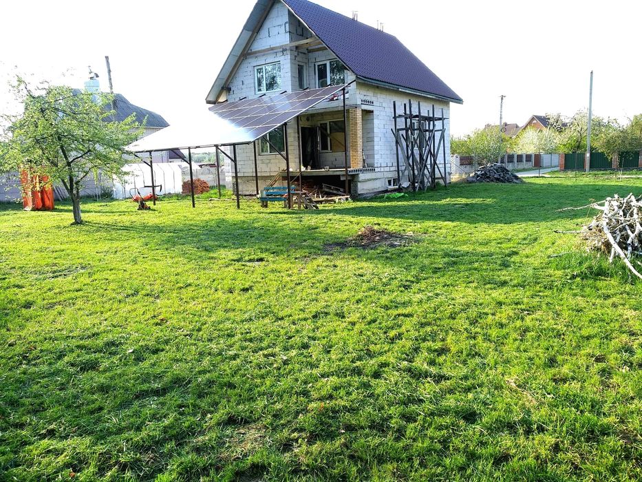 Новий будинок з гаражем та сонячною електростанцією 30 кВт с Глибочиця