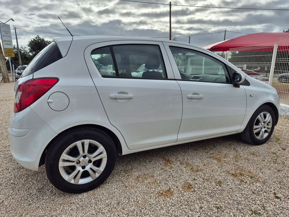 Opel Corsa 1.2 Cosmo 111