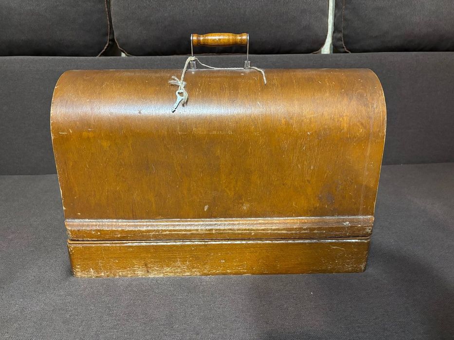 Швейна машинка робоча