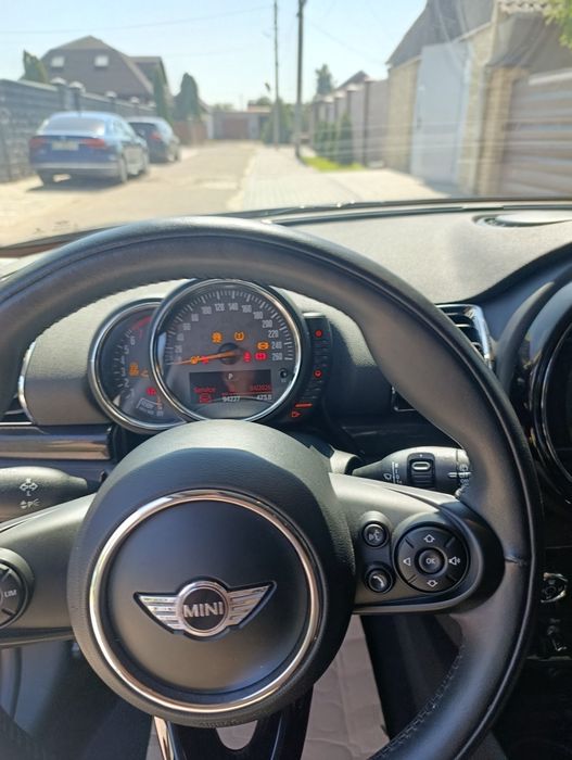 Продам Mini cooper clubman 2017 год