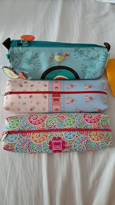 Estojos novos grandes - make notes e ambar