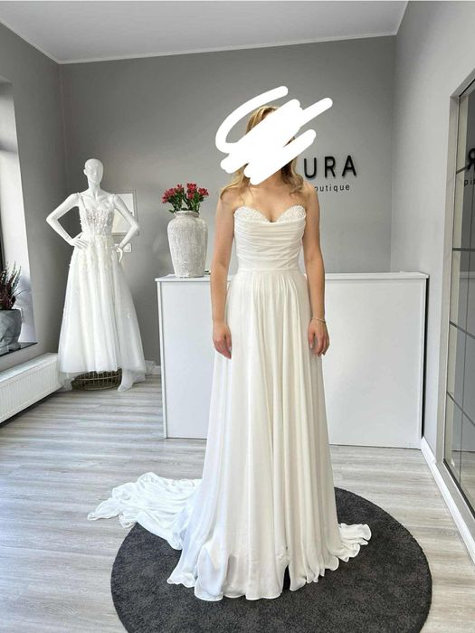 Suknia ślubna gładka