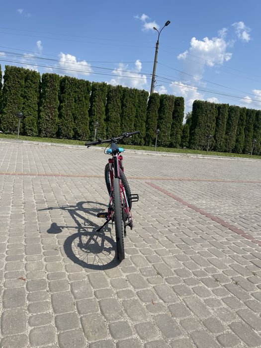 Велосипед Cube 240.