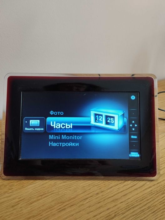 Цифрова фоторамка самсунг, 8'