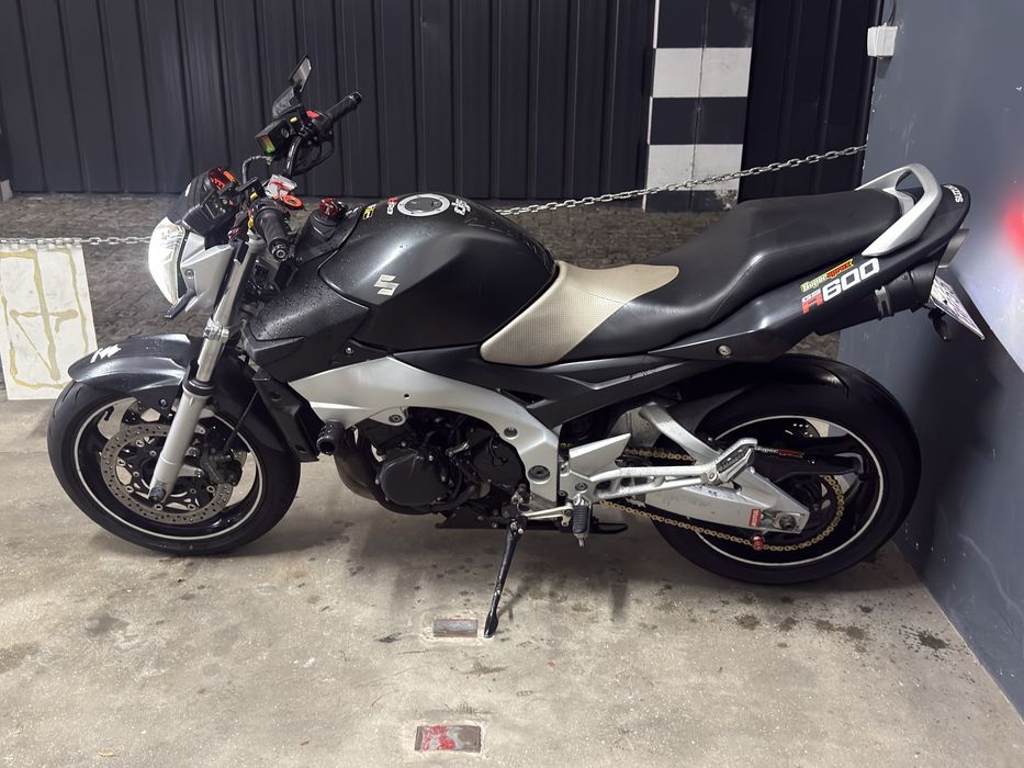 Suzuki GSR 600 2006