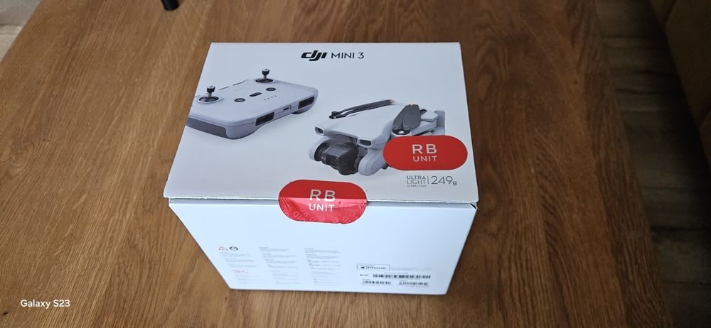 dron DJI MINI 3 jak nowy  20min pracy