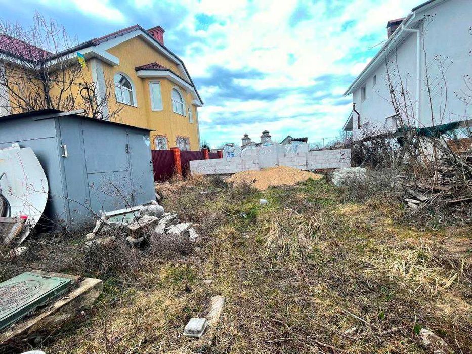 Продажа земельного участка с начатым строительством у моря!