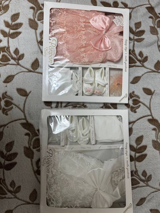 сукні для двійні(дівчаток) , розмір 3-6 місяців, 62-68.