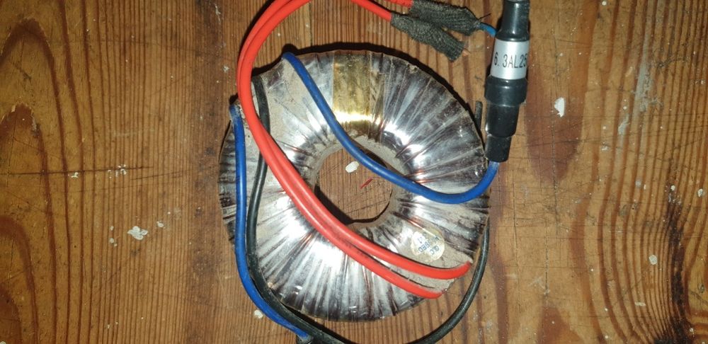 Transformator toroidalny