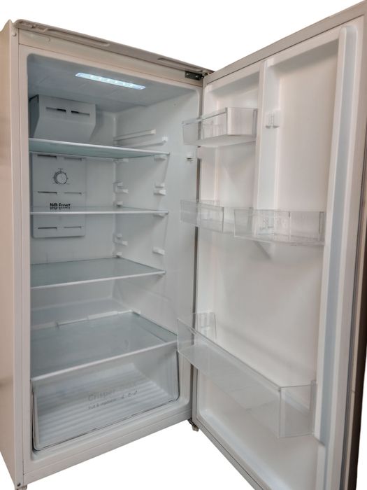 Frigorífico Combinado Qilive 348L – Excelente Estado | Muito Espaçoso