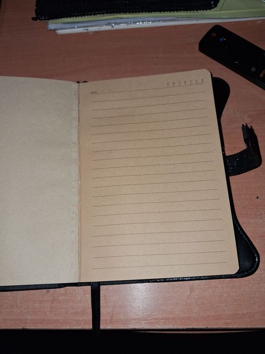 Caderno diário brilhante
