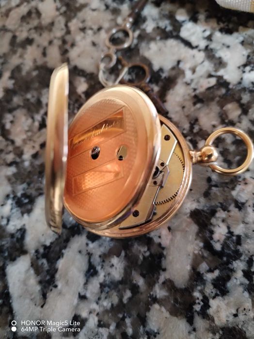Relógio em ouro de lei 18kts