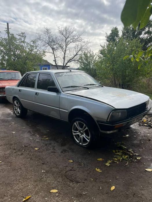 Под розборку Пежо 505