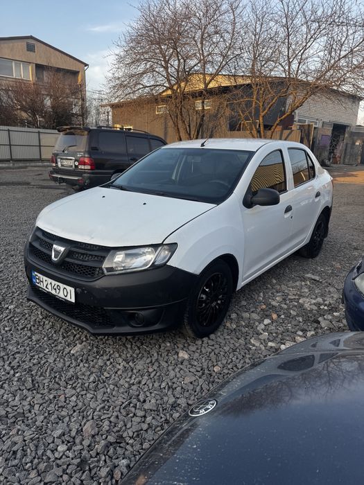 Продам Dacia Logan 2016 год 1.2л Газ-бензин