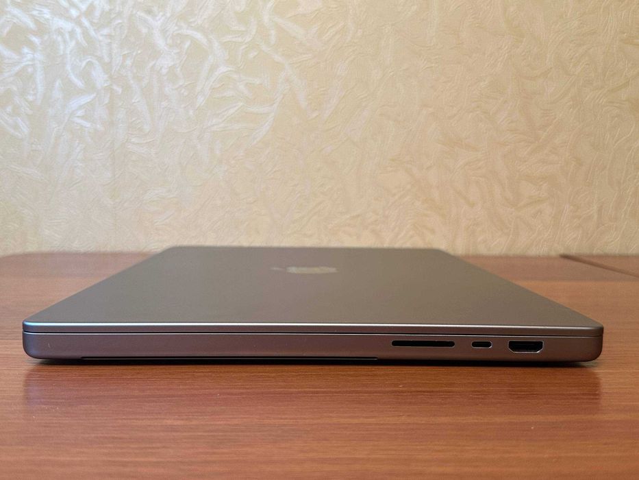 Macbook Pro 16 M1 PRO 32 512