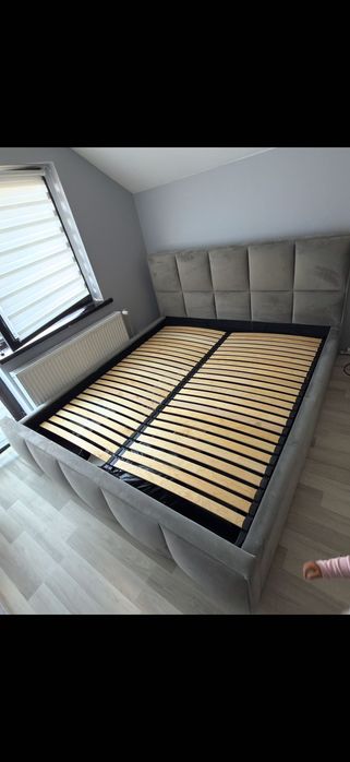 Łóżko tapicerowane 200x220 z pojemnikiem – Agata Meble