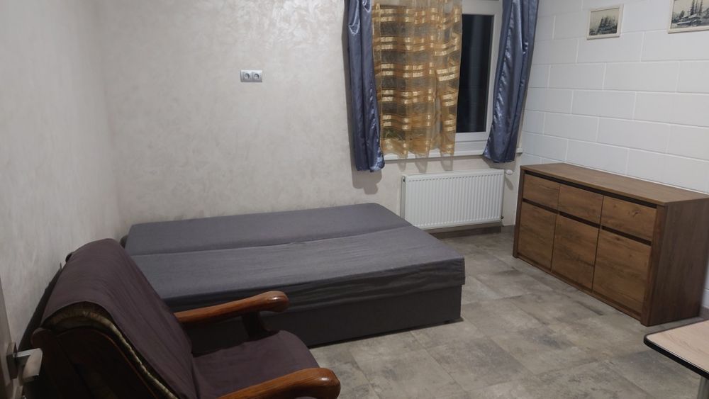 Ізольована кімната для двох Власниця Можлива здача на 1-2 місяці