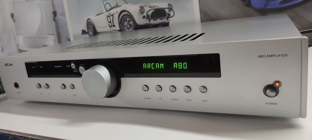 Интегральный стереоусилитель Arcam DiVA A80 (Англия) — идеальный британский звук