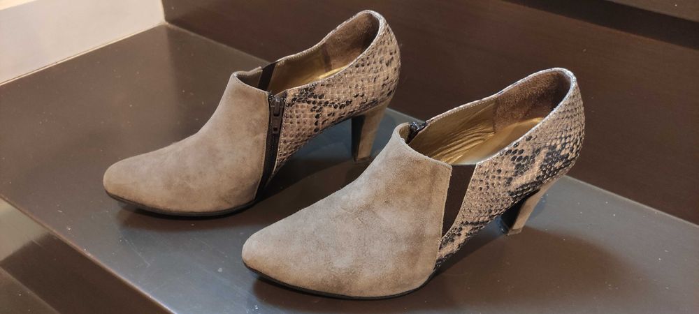 Sapatos senhora 39