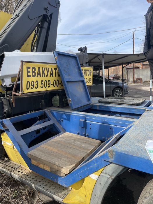 Кран манипулятор эвакуатор с лебедкой