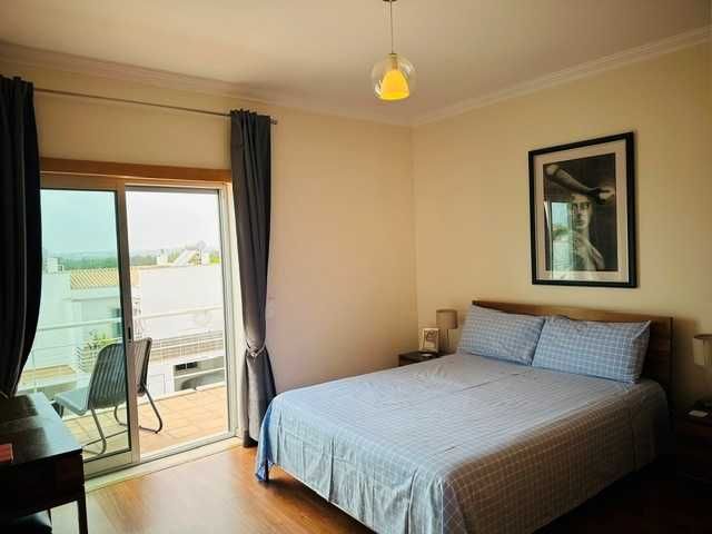 Apartamento Arrendamento ao ano