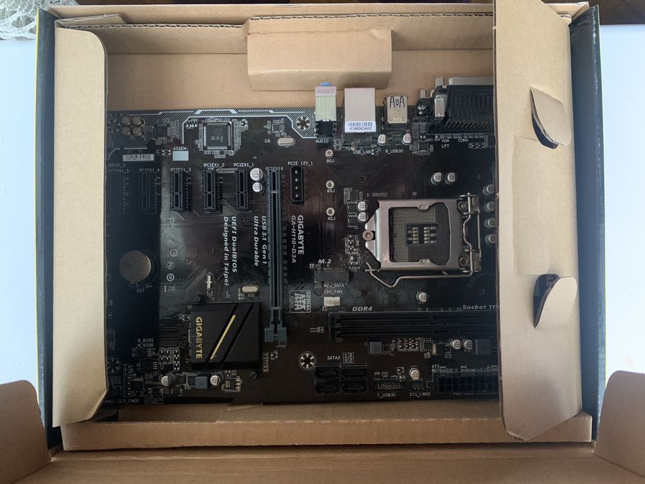 Gigabyte GA-H110-D3A (LGA1151, DDR4, M.2) материнська плата