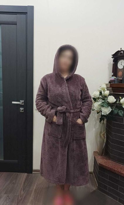 Халат кольору кави