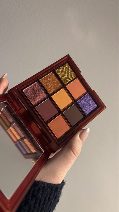 Huda beauty paletka cieni