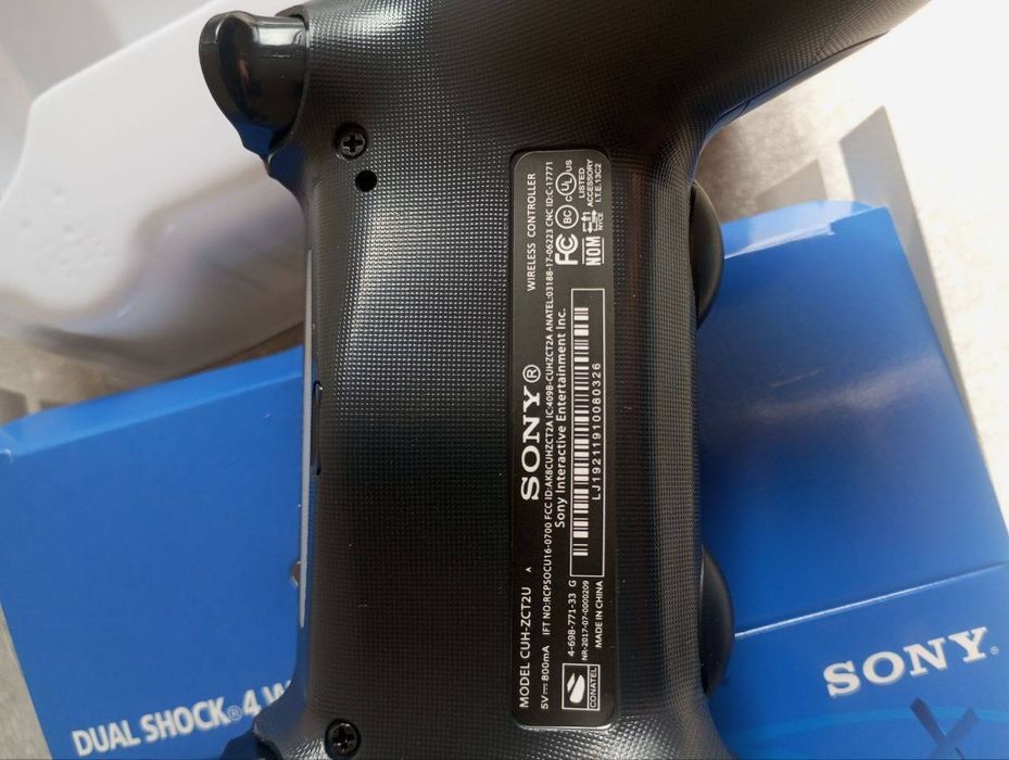 Джойстик PS4 Есть самовывоз