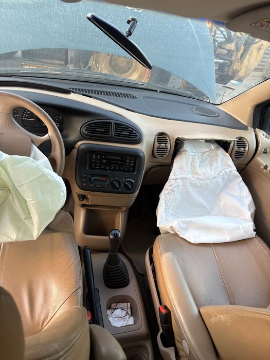 Chrysler Grand Voyager (Para Peças)
