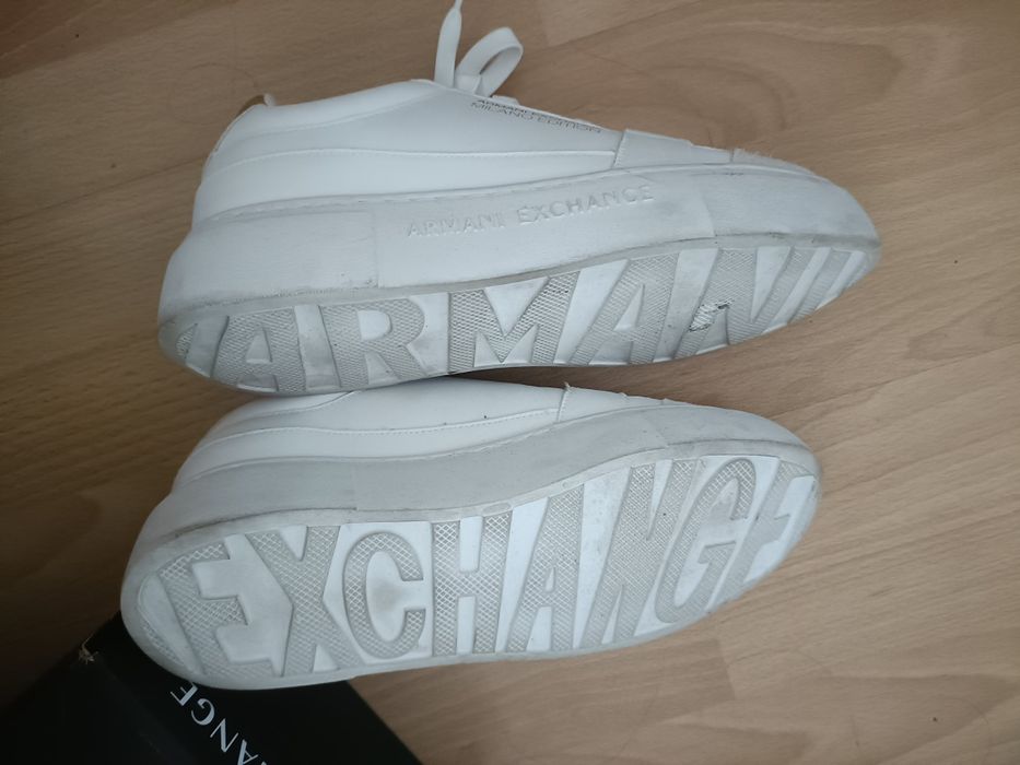 Buty Armani Exchange r.39