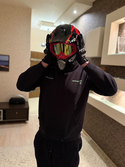 Проадам шлем +очки