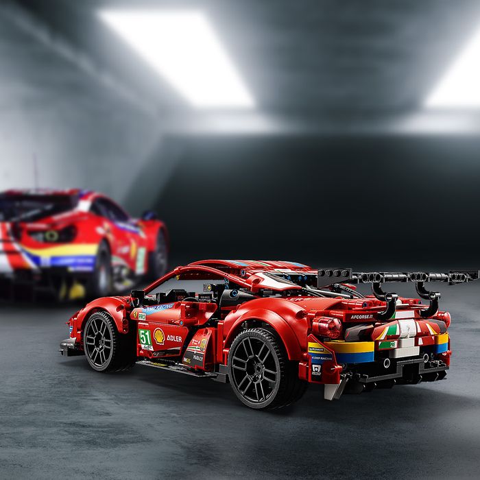 Klocki Ferrari 488 GTE model Technic 42125